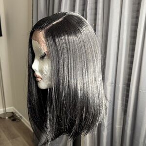 Sleek Black Women's Wig